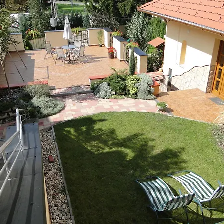 Janus シャールヴァール