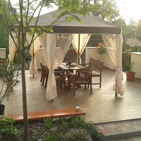 Janus Apartman