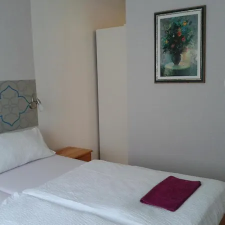 Janus Apartment
